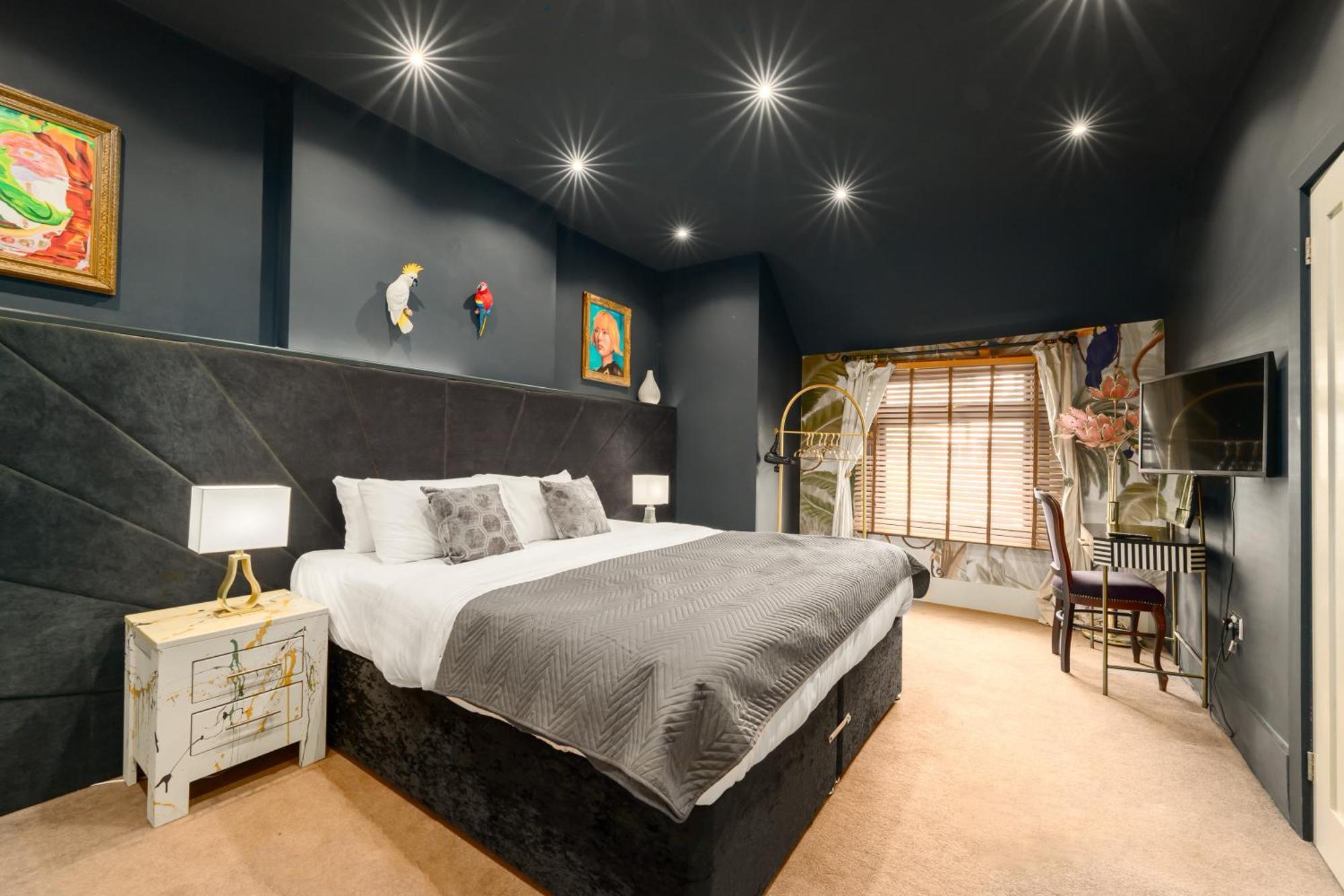 City Retreat, Spacious 4 Bed House, Games Room, Parking, Hot Tub & Bbq Cardiff Bagian luar foto