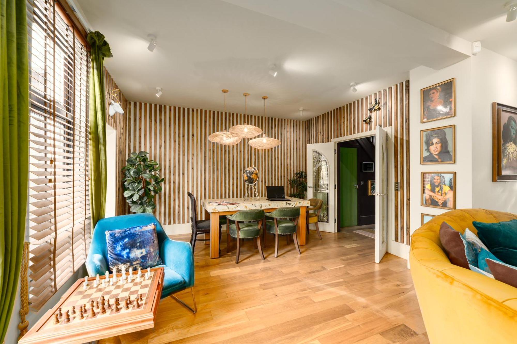 City Retreat, Spacious 4 Bed House, Games Room, Parking, Hot Tub & Bbq Cardiff Bagian luar foto