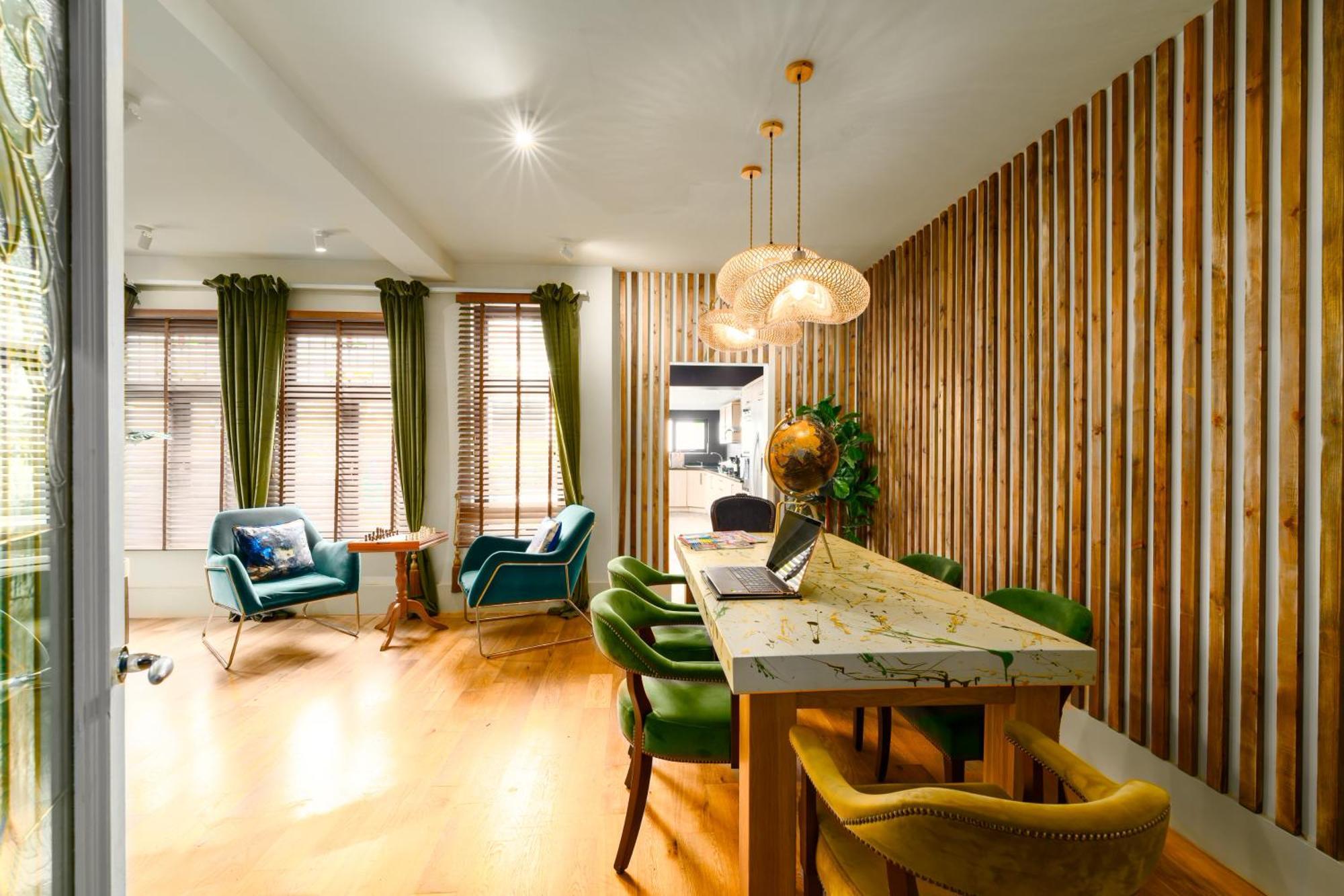 City Retreat, Spacious 4 Bed House, Games Room, Parking, Hot Tub & Bbq Cardiff Bagian luar foto