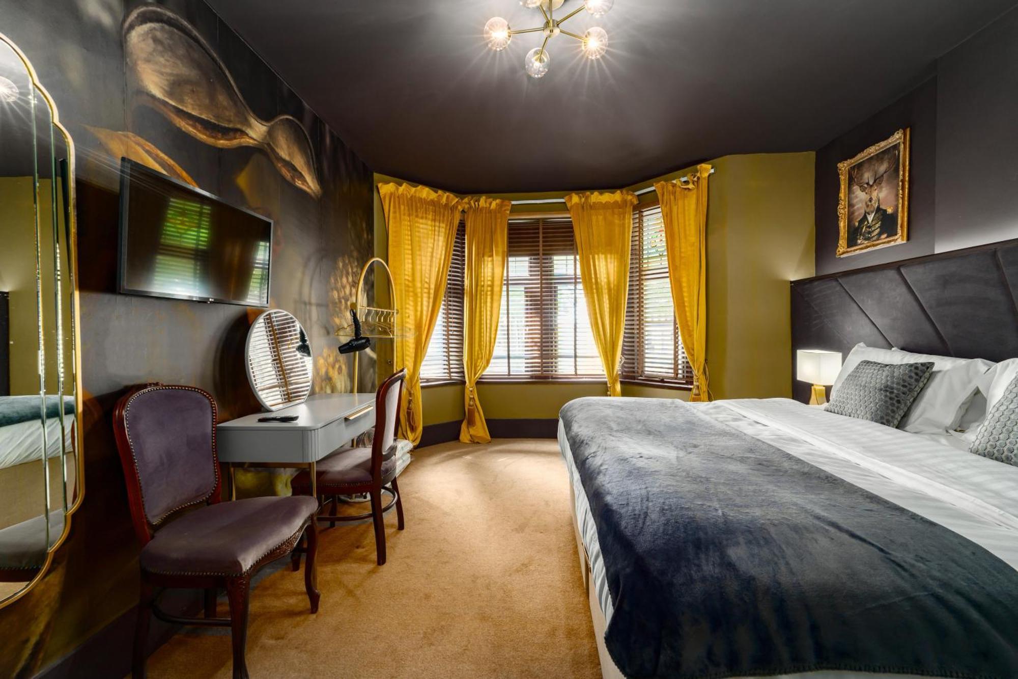 City Retreat, Spacious 4 Bed House, Games Room, Parking, Hot Tub & Bbq Cardiff Bagian luar foto