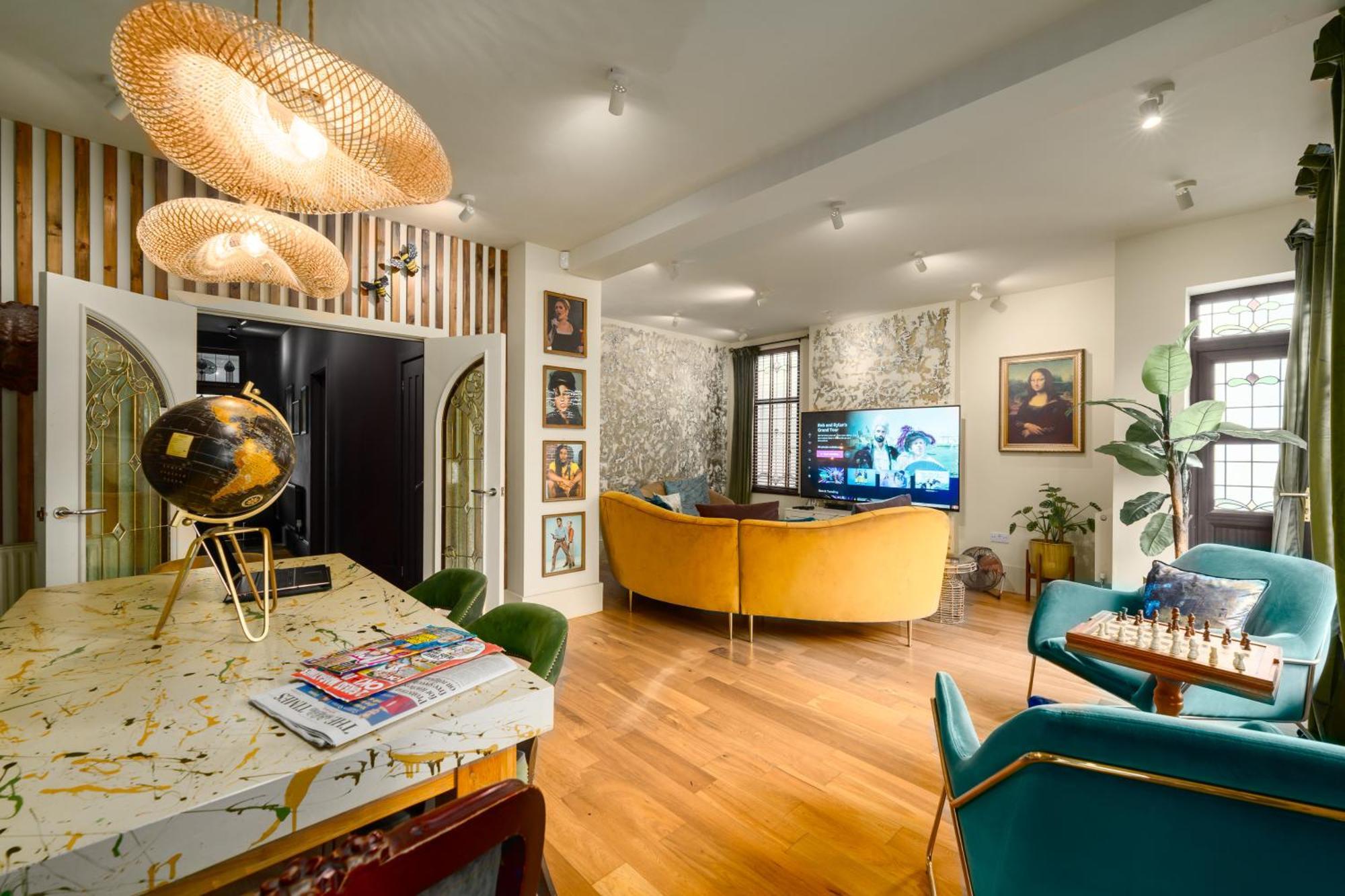 City Retreat, Spacious 4 Bed House, Games Room, Parking, Hot Tub & Bbq Cardiff Bagian luar foto